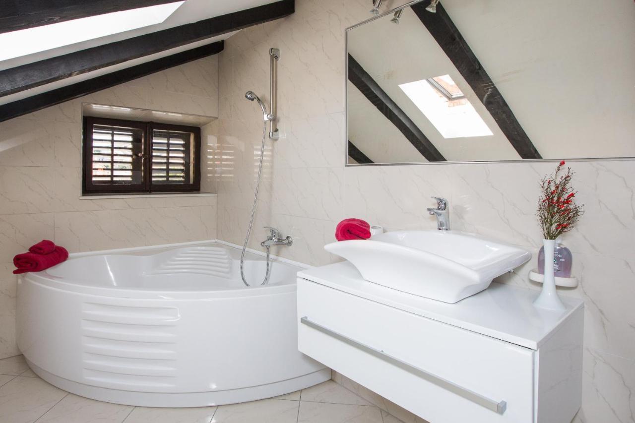 קאבטאט Apartments Kralj 2 מראה חיצוני תמונה